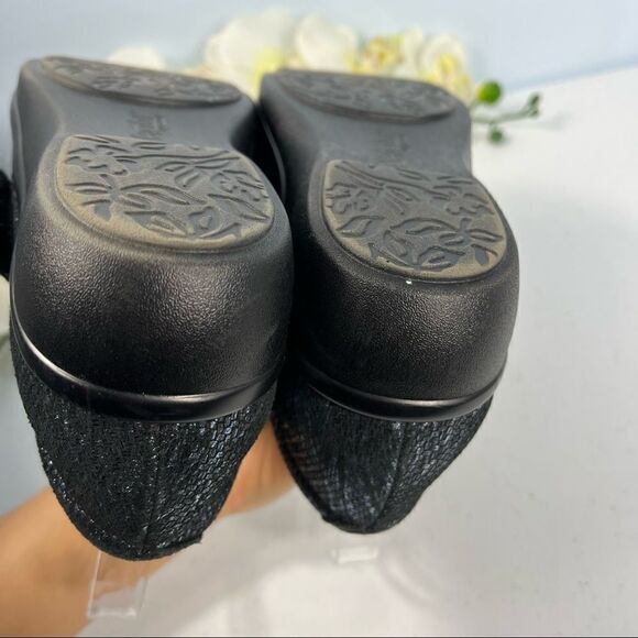 Alegria Lauryn Blue with Metallic Comfort Slip on Clogs - Picture 6 of 8